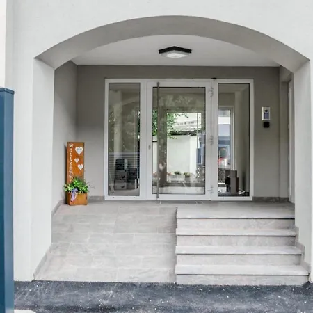 Holiday home Haus Schnoell Top 9
