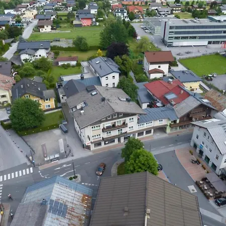 Haus Schnoell Top 9 *